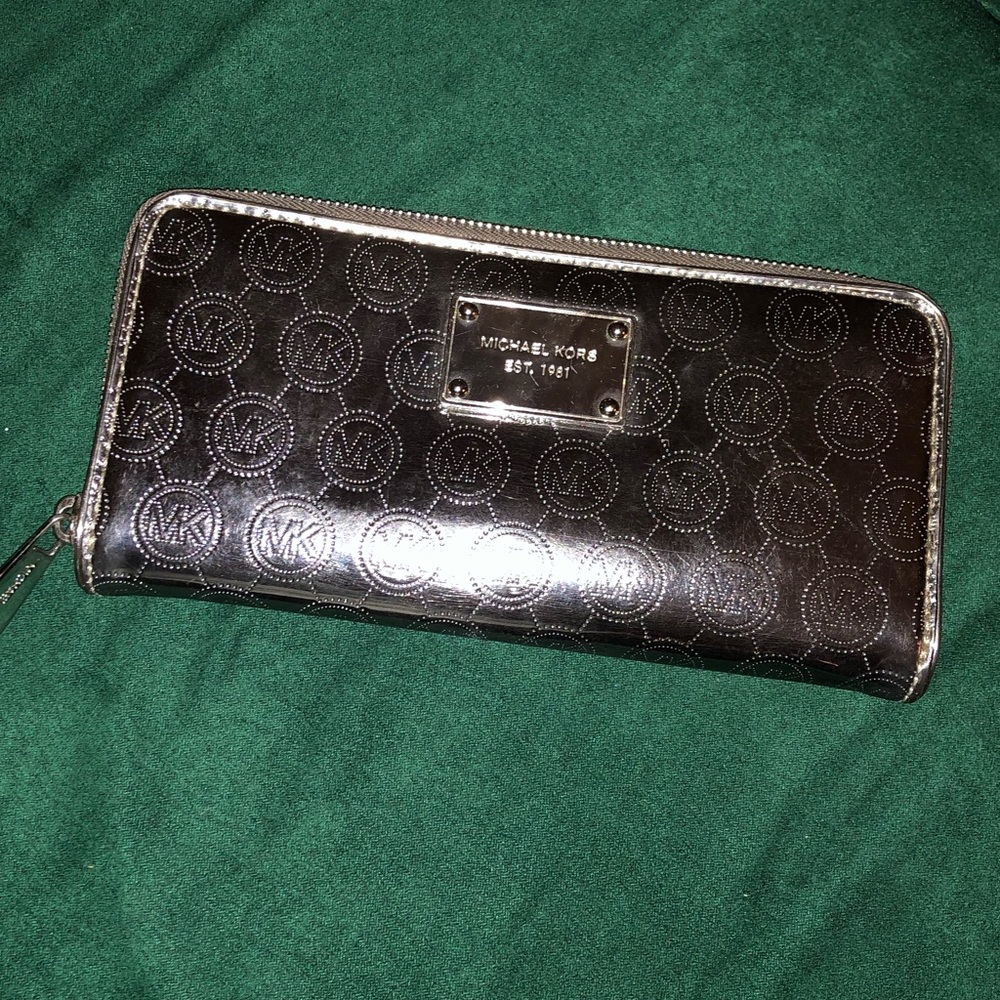 Michael Kors wallet